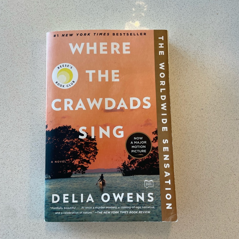 Where the Crawdads Sing paperback book by Delia Owens
